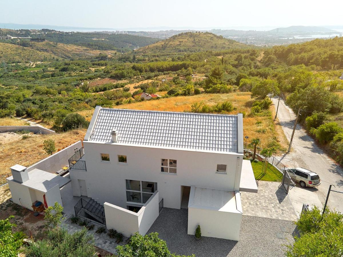 Design Villa Clavis-Brand New Villa With A View Klis Экстерьер фото