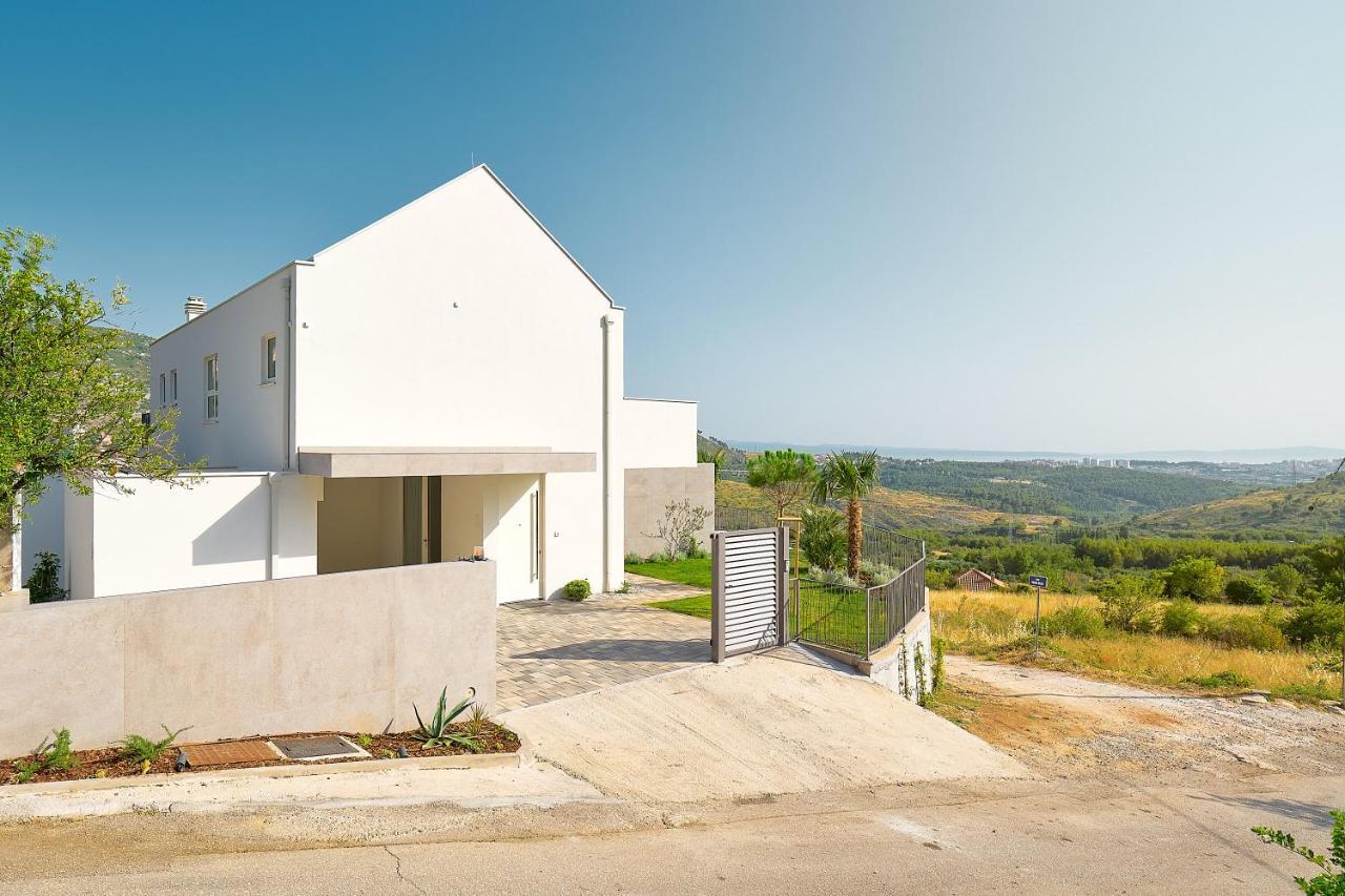 Design Villa Clavis-Brand New Villa With A View Klis Экстерьер фото