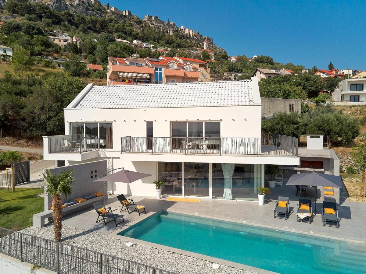 Design Villa Clavis-Brand New Villa With A View Klis Экстерьер фото