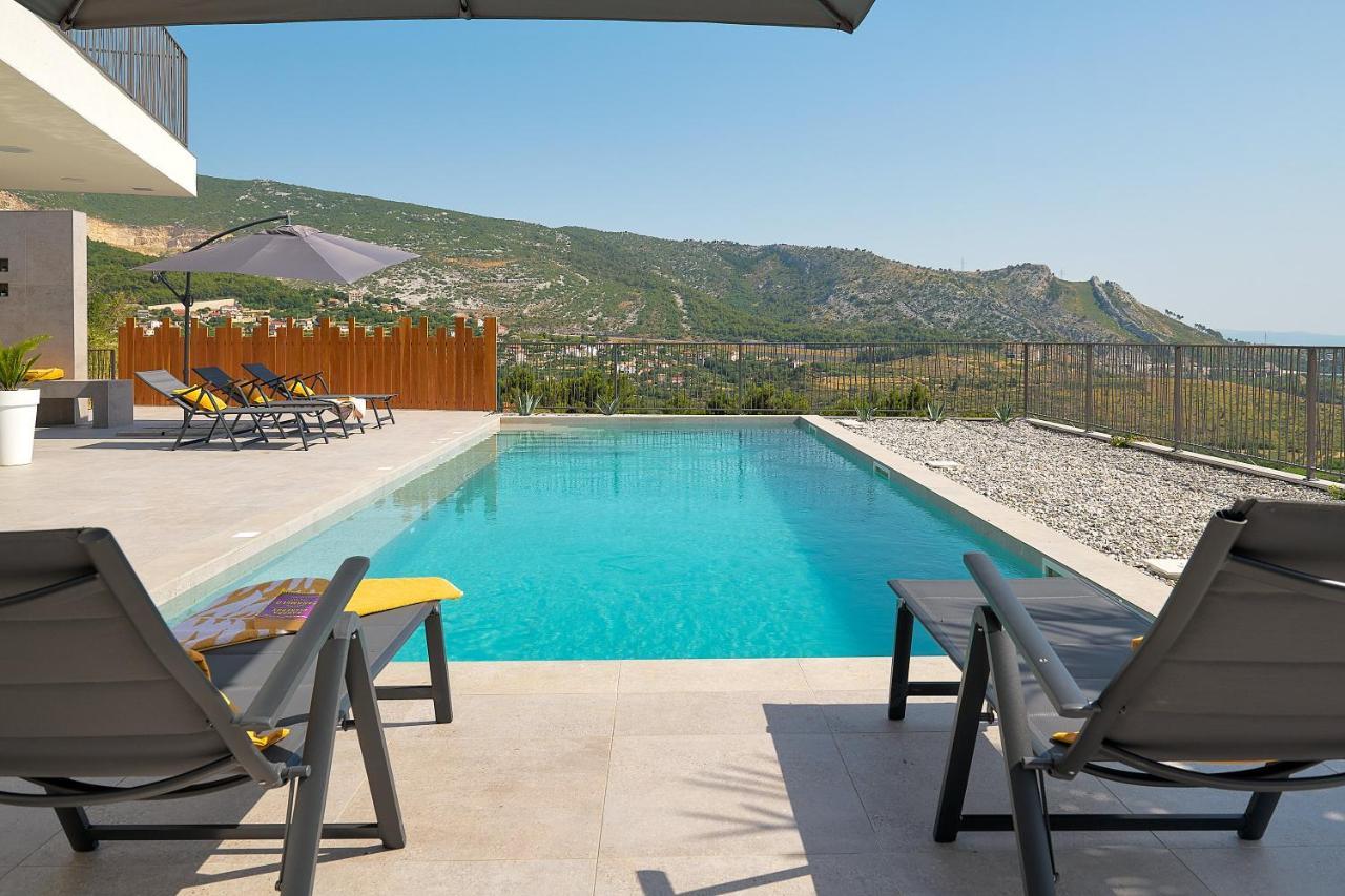 Design Villa Clavis-Brand New Villa With A View Klis Экстерьер фото